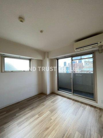 マロット天神橋の居間・リビング|室内洗濯パン