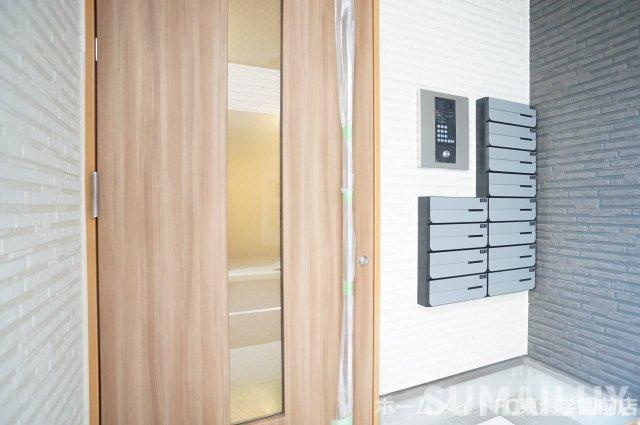 R-smart祥楽（しょうらく）のエントランス