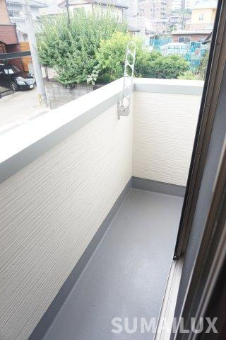 熊本市東区長嶺東６丁目のアパートのバルコニー
