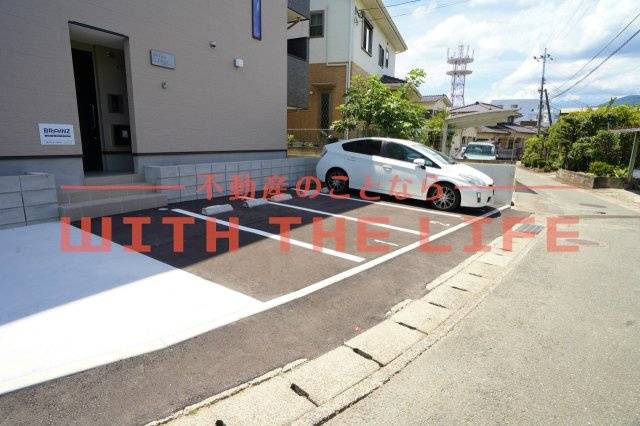 CB鳥栖アイナの駐車場|同施工会社の同タイプ物件の画像です