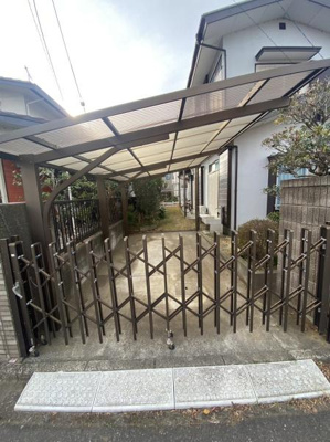 【駐車場】 | 取手市谷中　中古住宅 | カーポート付駐車場