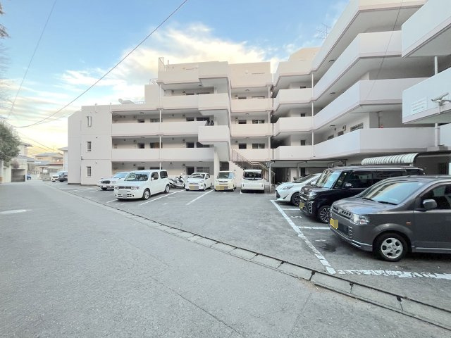 老司エクセル15の駐車場