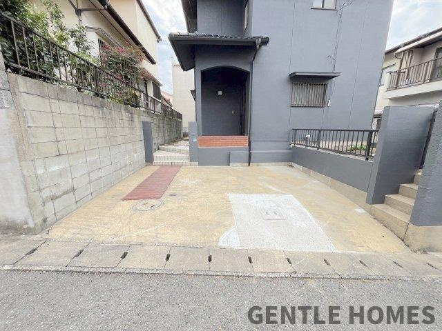 下原２丁目戸建ての駐車場