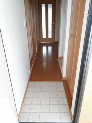 【玄関】 | サンビレッジ | ゆったりとした玄関です