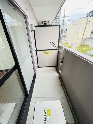 YOSHIX代官町のバルコニー