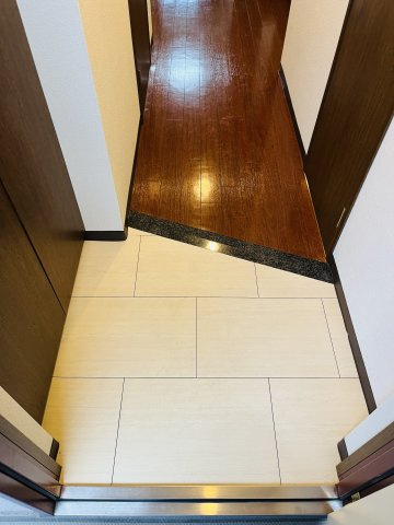 YOSHIX代官町の玄関