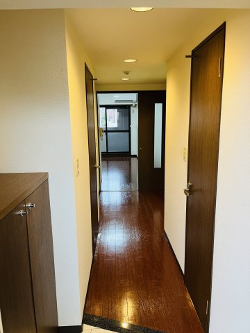 YOSHIX代官町の内装