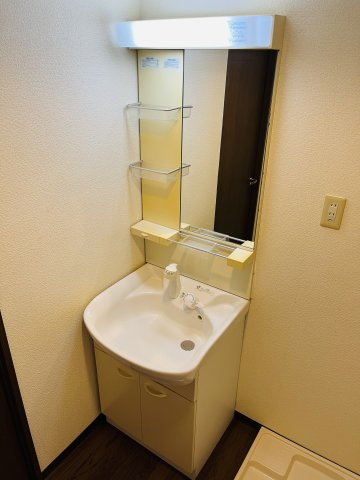 YOSHIX代官町の洗面所