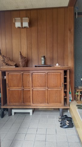 津山市山北　中古住宅　5DKの玄関