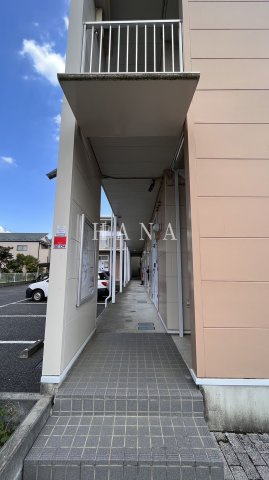 レオパレスセレブのエントランス