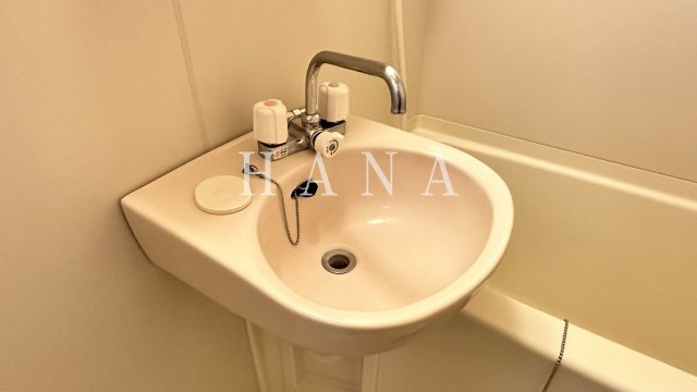 レオパレスセレブの洗面所