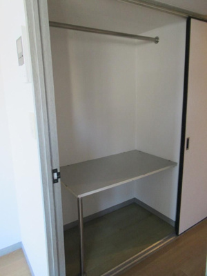 【収納】 | エステートモア鳥飼 | 別号室の写真になります。現況優先。