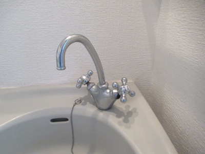 【洗面所】 | エステートモア鳥飼 | 別号室の写真になります。現況優先。