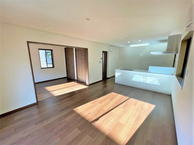 【居間・リビング】 | 桑名市新西方５丁目 | ＬＤＫ