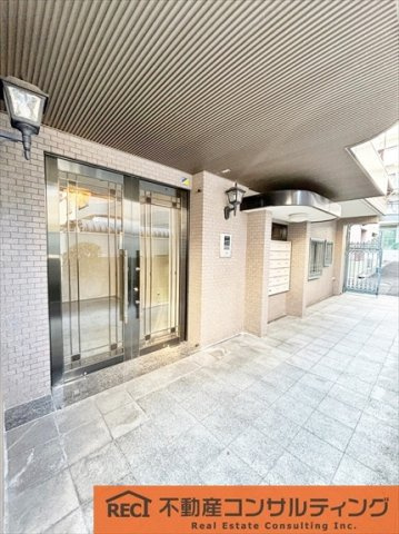 クレスト六甲のエントランス