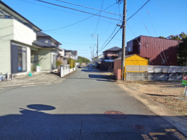 【前面道路含む現地写真】 | 度会郡玉城町蚊野　住宅用地 | 前面道路