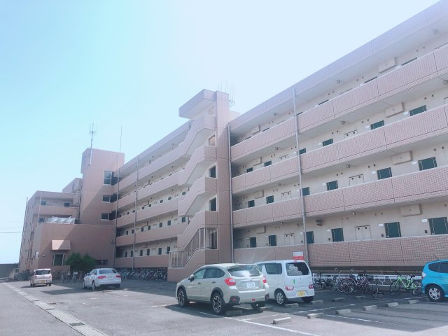 ブロッサムガーデン利平治の外観