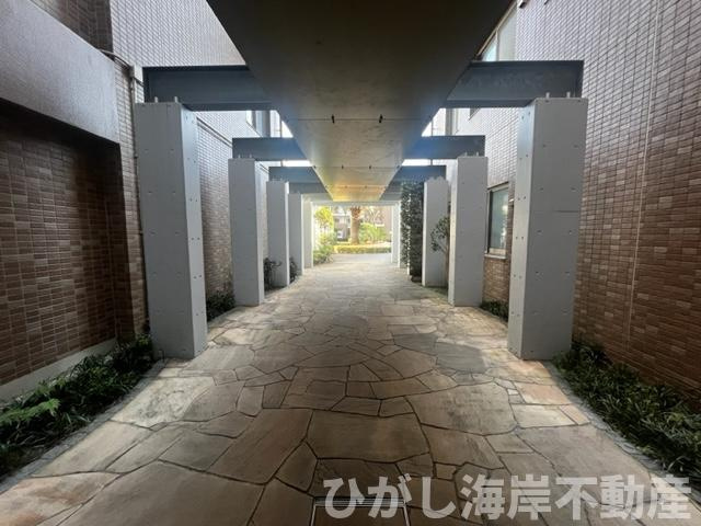 フォルスコート茅ヶ崎ラチエン通りD棟のエントランス|エントランス