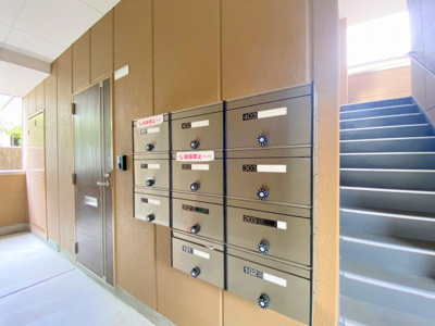 【その他共用部分】 | Au Soleil | 集合ポストはダイヤル付きで安心です。