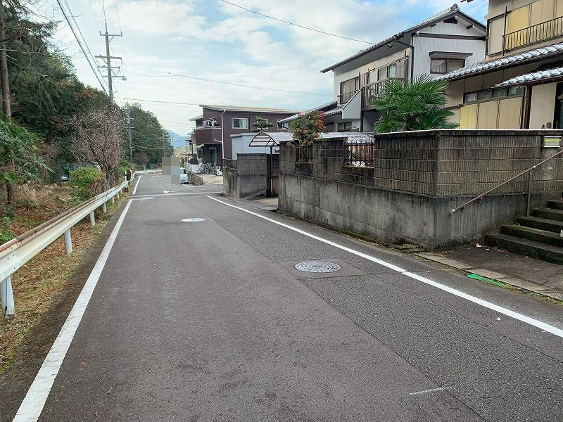 各務原市蘇原清住町5丁目の前面道路含む現地写真