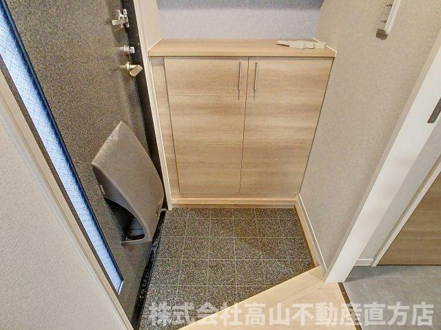 グリーンネストの玄関