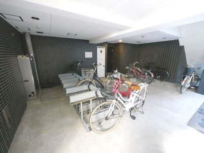 【駐車場】 | グラントゥルース板橋本町　13425 | 屋根付きの駐輪場があります(^^)/