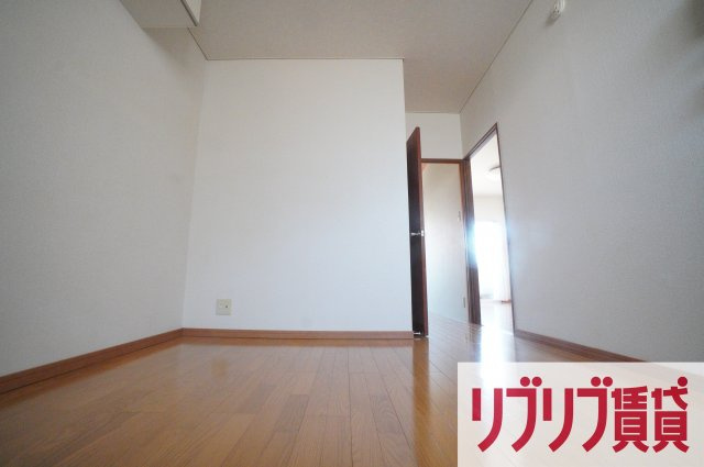 アトレⅡの居間・リビング