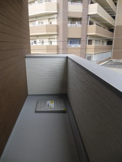 【バルコニー】 | カーサマコイ塩原 | 別号室の写真になります。現況優先。