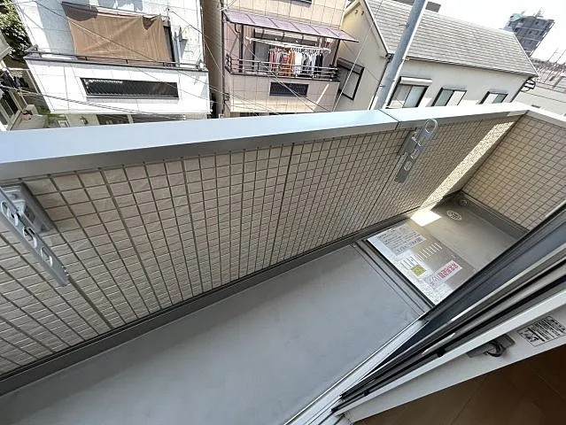 D-room灘北通のバルコニー
