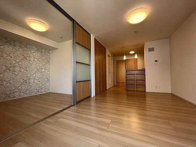 D-room灘北通の居間・リビング