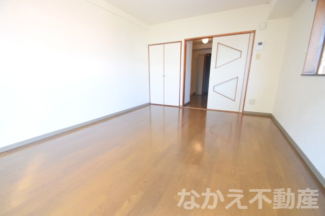【寝室】 | 開放的な寝室です