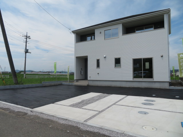 高崎市吉井町2期（全3棟）1号棟の外観