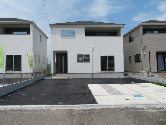 高崎市吉井町2期（全3棟）2号棟の外観