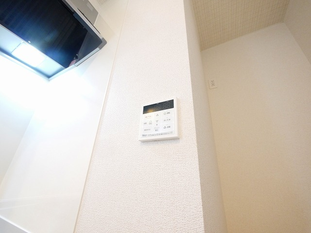 ルナ　ハイツⅢの設備|給湯リモコン