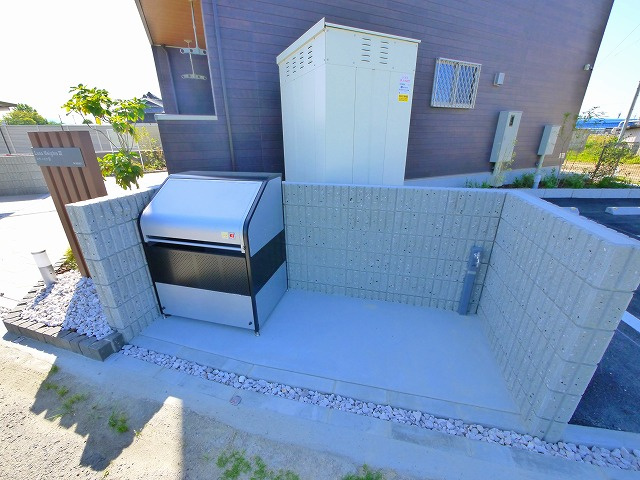 ルナ　ハイツⅢのその他共用部分|敷地内ゴミ置き場