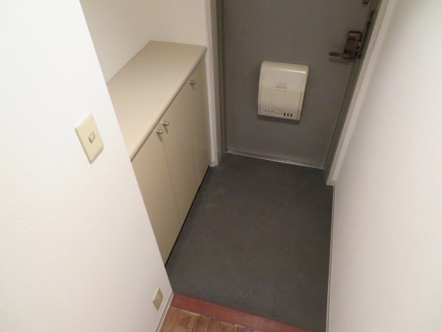 クレージュの玄関