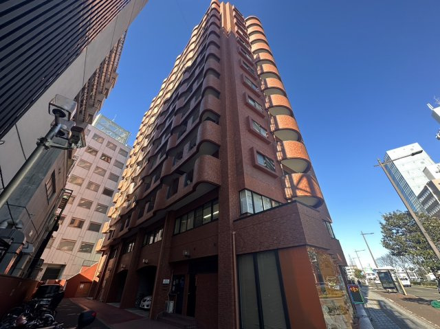 ライオンズマンション本町の外観