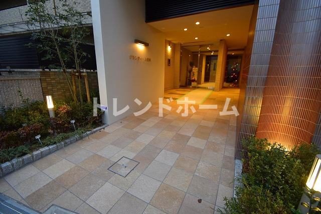 グランディール鷺洲のエントランス|選べる家電プランあり！！