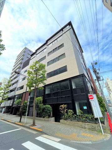 内山ビルの外観
