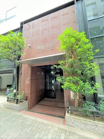 内山ビルのエントランス|建物共用エントランス