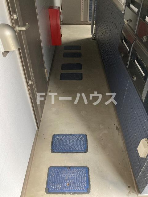 クレフラスト新検見川Ｂのロビー