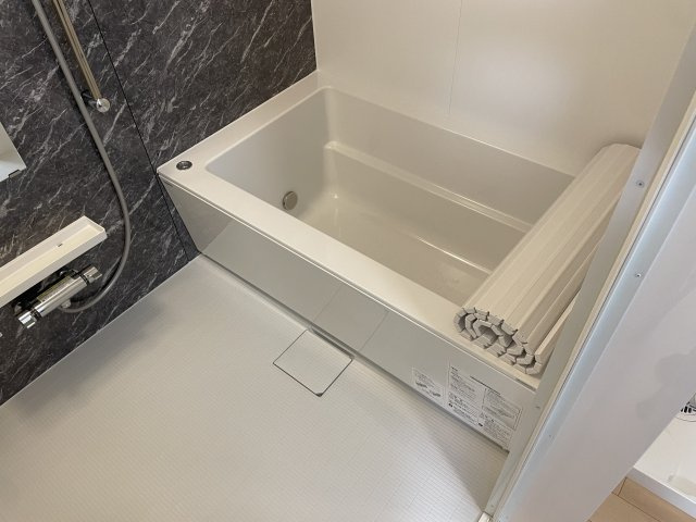 コントレイル糸引の浴室