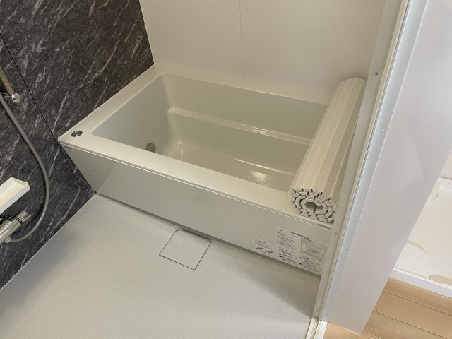 コントレイル糸引の浴室