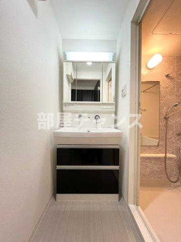 ルペルティアの独立洗面台