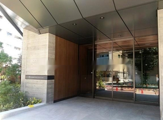 【エントランス】