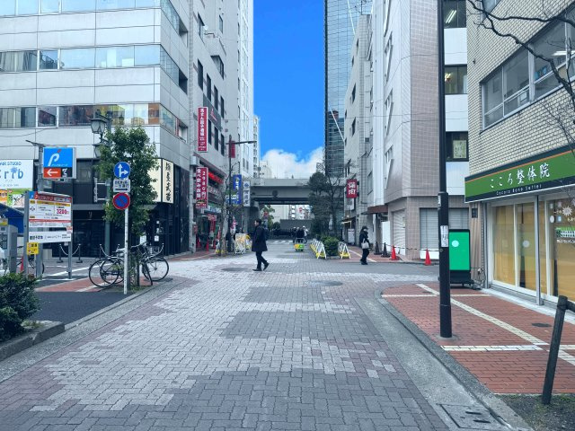 DUKEビルの周辺