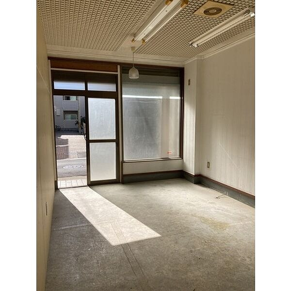 公園ハイツの内装