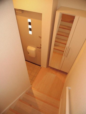 【玄関】 | ゼフィロス北島 | シンプルで使いやすい玄関です