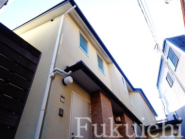 クローバーハウス中目黒の外観