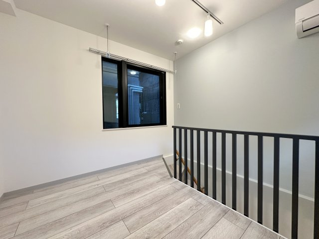 Norn Akabaneの居間・リビング